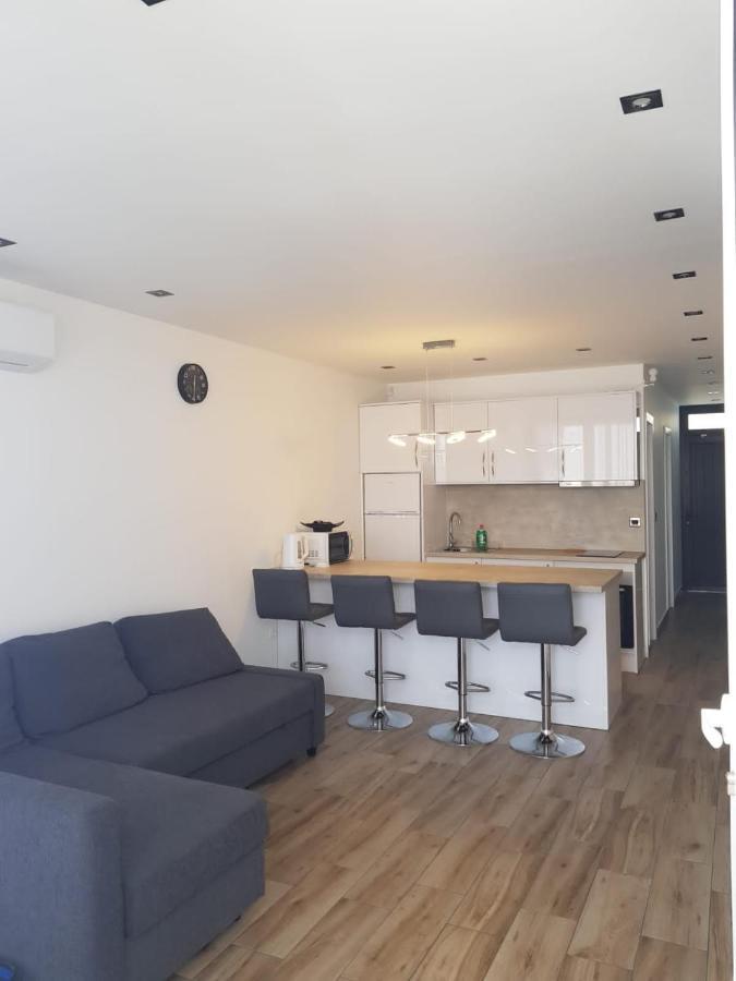 Family Comfortable Apartment Arona  Dış mekan fotoğraf