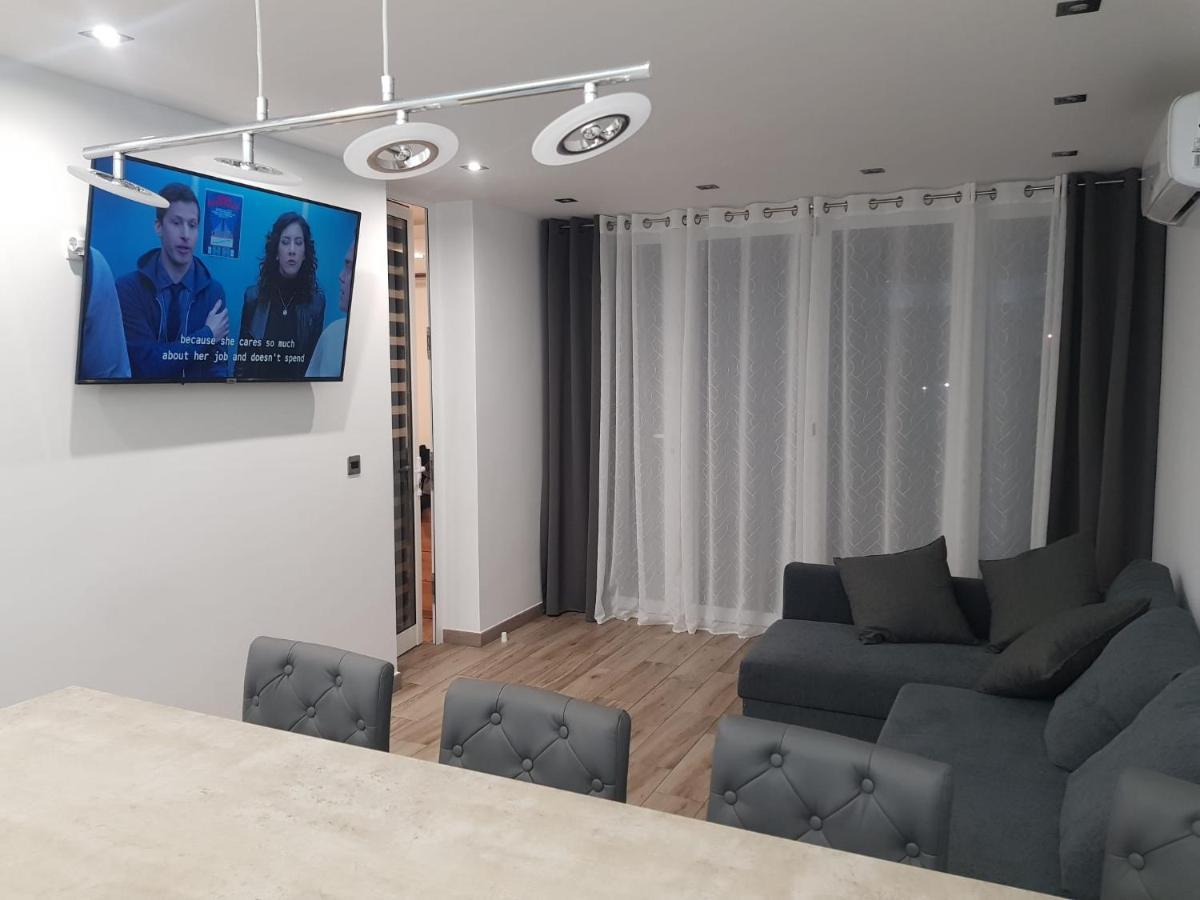 Family Comfortable Apartment Arona  Dış mekan fotoğraf